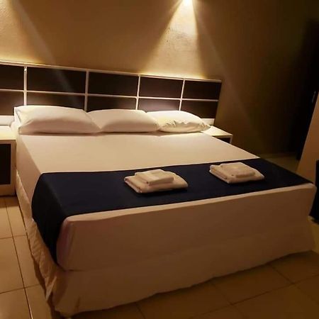 Hotel Llamosas 埃斯特城 外观 照片