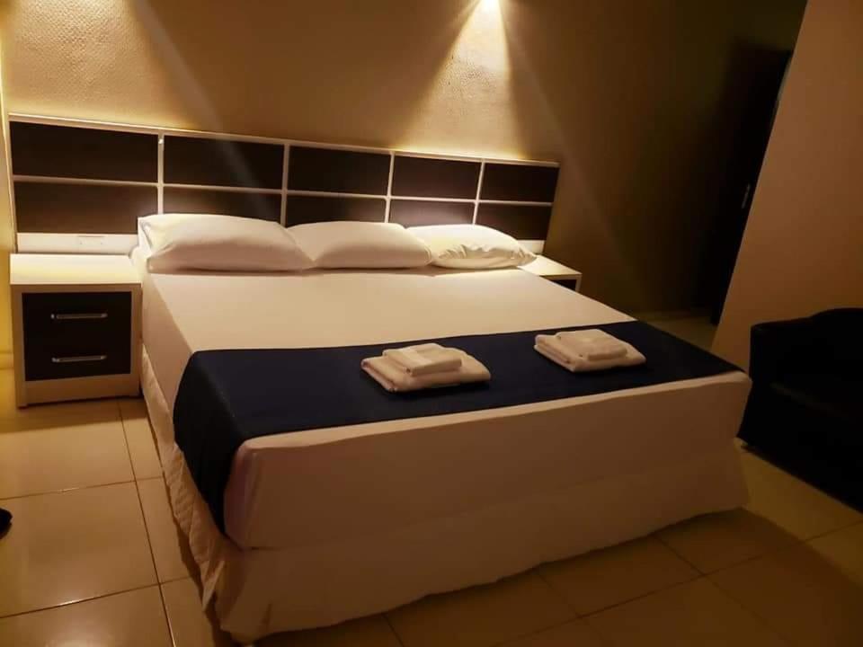 Hotel Llamosas 埃斯特城 外观 照片